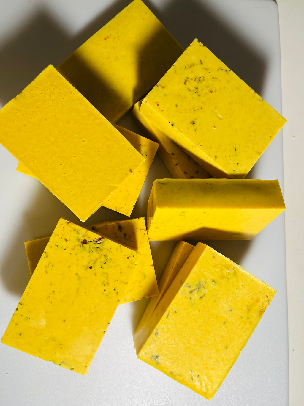 Turmeric, Shea Butter, & Oatmeal Cleansing Bar” (3.5 oz)